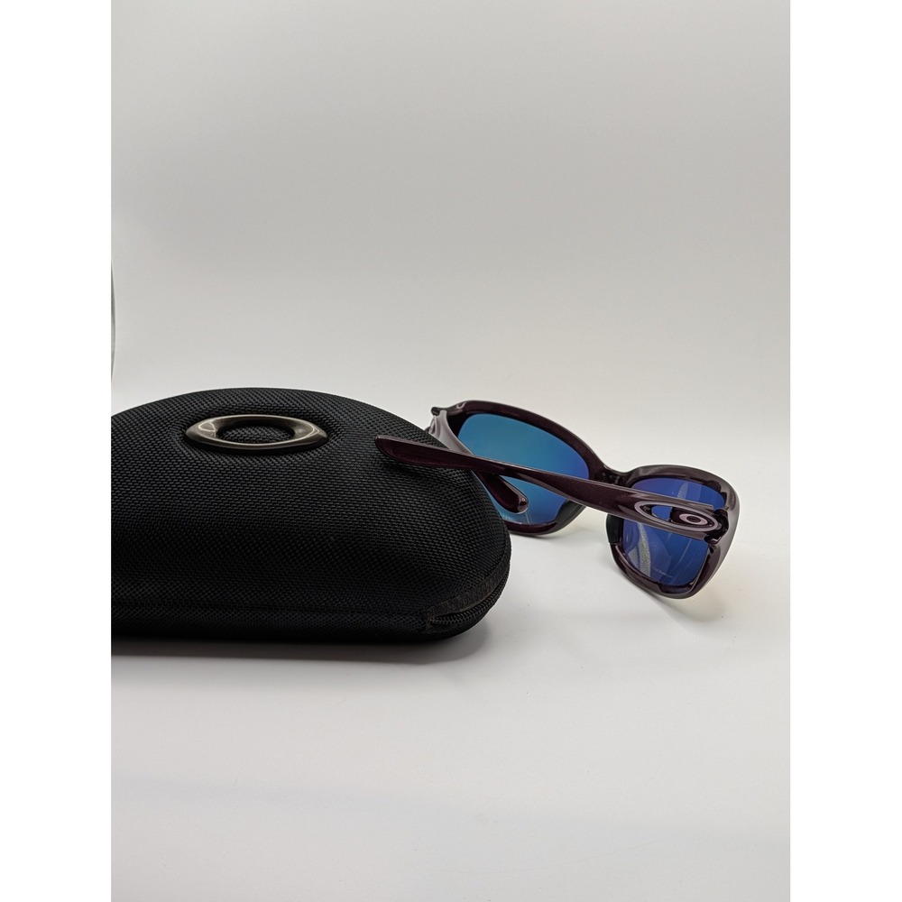Oakley Urgency OO9158 Sunglasses Dark Plum Burgundy Frames with Case